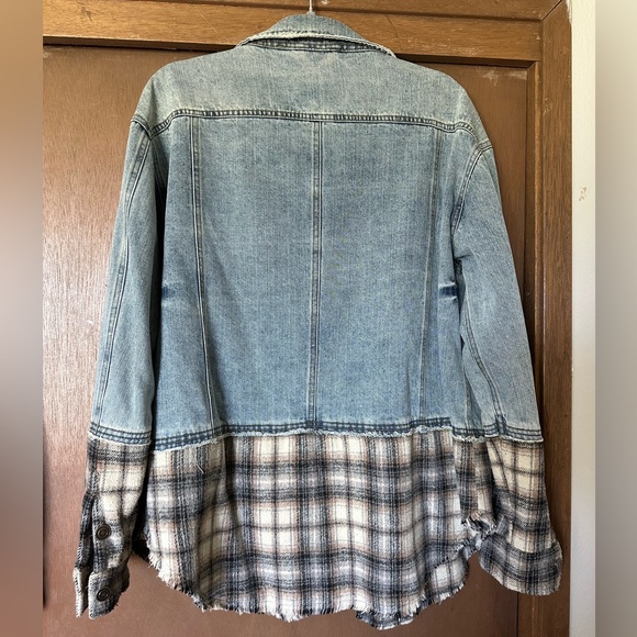 Gimmicks Jean Jacket - Picture 4 of 4
